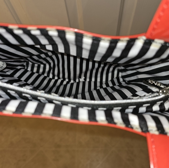 MARC TETRO WESTIE Tote, Pre Owned - Picture 6 of 8